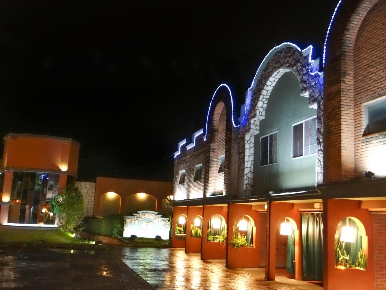 Silmar Hotel/Motel Rio Blanco  Екстериор снимка