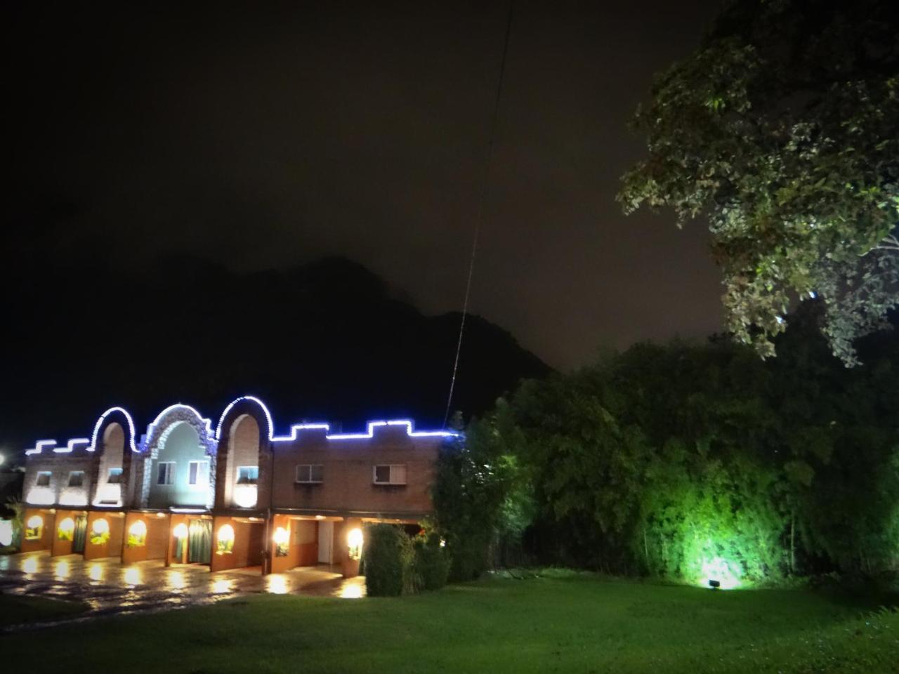 Silmar Hotel/Motel Rio Blanco  Екстериор снимка